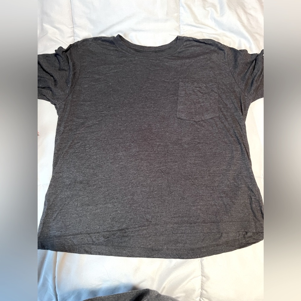 Grey men’s long sleeve shirt